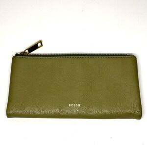 Fossil Women's Olive Green Pebbled Leather Zip‎ Around Continental Wallet Clutch